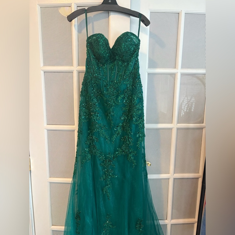 Strapless Emerald Green Embellished Evening Gown Homecoming Dress
